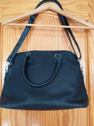 Bolso Negro Asa y Correa