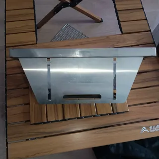 Mesa plegable camping Bisinna con parrilla