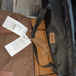 Mesa plegable camping Bisinna con parrilla