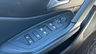 Peugeot 408 GT Hybrid eDCS6 100 kW (136 CV)