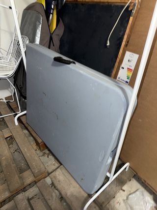 Mesa plegable gris extensible