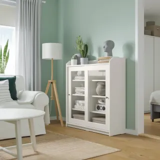 Vitrina de Ikea HAUGA blanco con puertas corredera