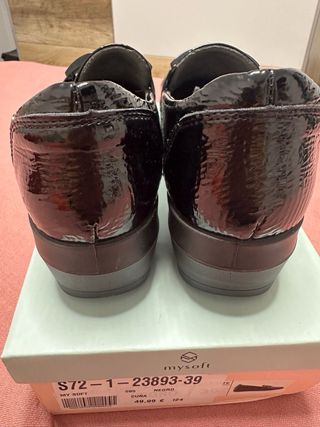 Mocasines charol mujer negros