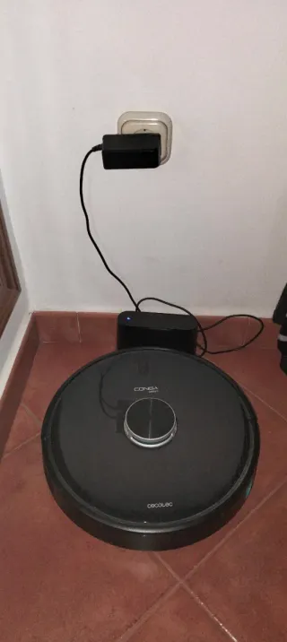 Conga 4690 Cecotec con todos los accesorios nuevos