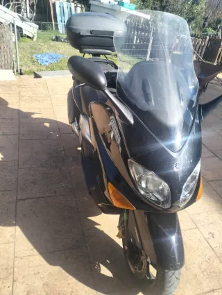 Yamaha TMAX 500 Maxi Scooter asta semana santa