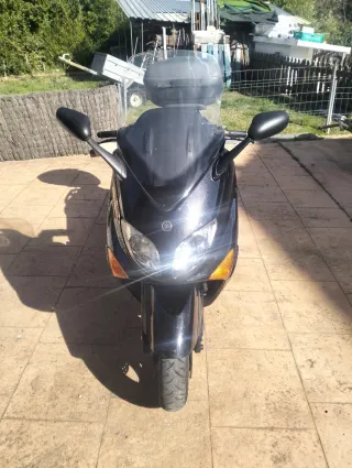 Yamaha TMAX 500 Maxi Scooter asta semana santa