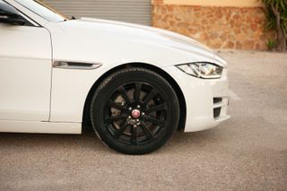 Jaguar XE 2.0 Diesel 132kW Pure Auto AWD