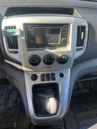 Nissan NV200 Evalia 2012 (Camper)