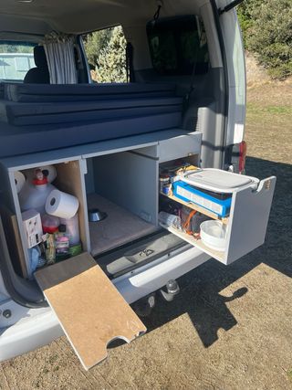 Nissan NV200 Evalia 2012 (Camper)