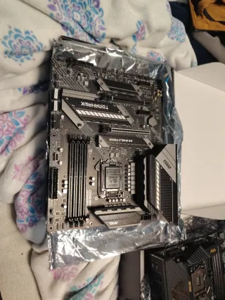 Placa Base MSI MAG Z490 Tomahawk LGA1200