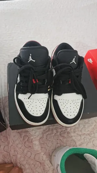 Jordan 1 Low Zapatillas Negras Rojas Blancas