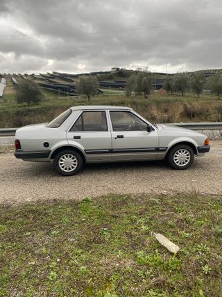 FORD ORION GL 1.6 DIESEL AÑO 1985