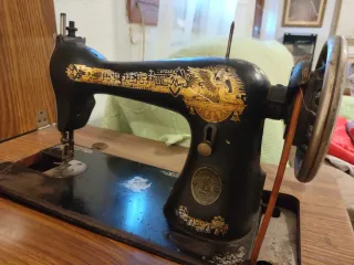 Máquina de coser antigua Singer