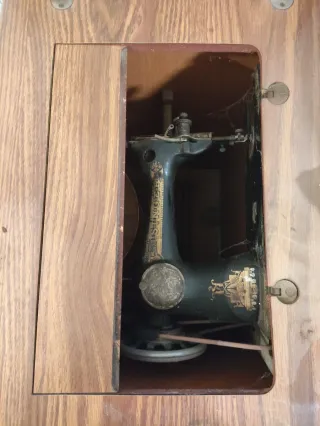 Máquina de coser antigua Singer