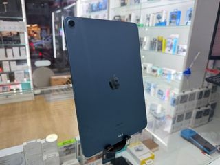 Apple Ipad Air 5th Gen M1 256Gb Azul Semi Nuevo