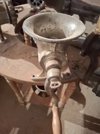 Máquina antigua para hacer chorizos