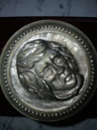 Perchero estilo romano madera y metal