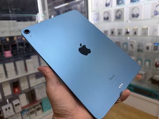 Apple Ipad Air 5th Gen M1 256Gb Azul Semi Nuevo