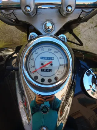 Yamaha Drag Star Negra