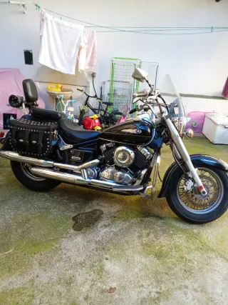 Yamaha Drag Star Negra