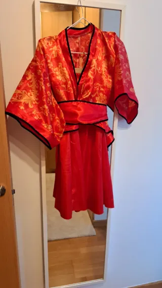 Disfraz niña estilo kimono rojo