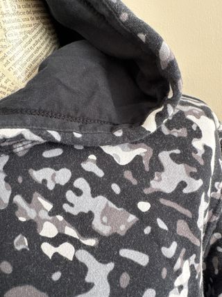 Sudadera Nike Camuflaje Gris y Negra