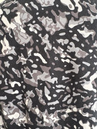 Sudadera Nike Camuflaje Gris y Negra