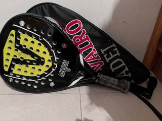 Pala de pádel Vairo con funda