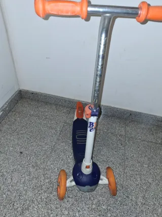 Patinete infantil 3 ruedas azul y naranja