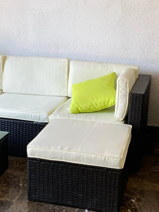 Conjunto Sofá Exterior Ratán con Cojines verdes