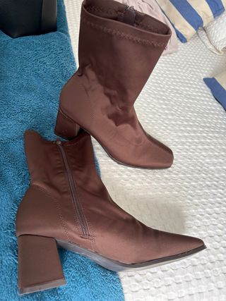 Botines marrones licra , Solo se uso 1 vez