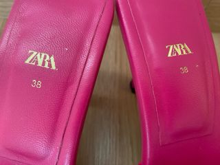 Sandalias tacón fucsia Zara Talla 38
