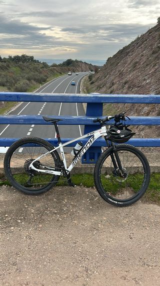 Bicicleta Mendiz X10 SRAM Talla M