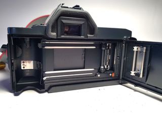 Canon T70 con objetivo FD 50mm 1:1.8