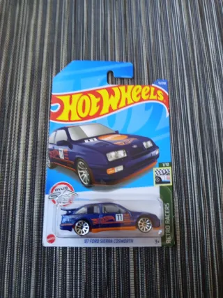 Hot Wheels 87 Ford Sierra Cosworth Retro Racers