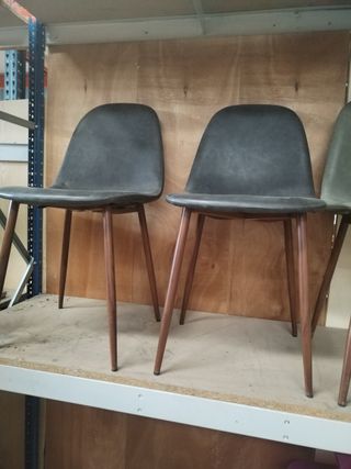 Juego de sillas en color verde