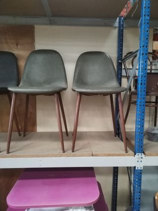 Juego de sillas en color verde