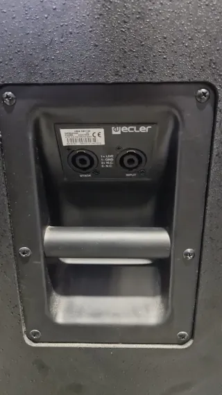 Subgrave Ecler UMA SB1181 Negro