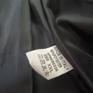 Abrigo negro doble botonadura