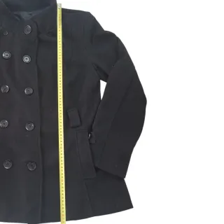 Abrigo negro doble botonadura