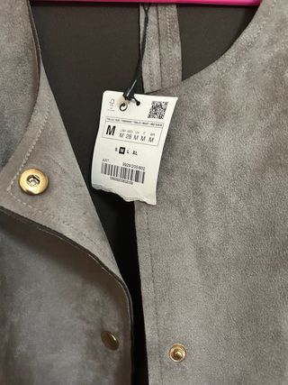 Abrigo Zara Gris Simil Ante y Pelo