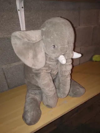 Cojín Peluche Elefante Gris