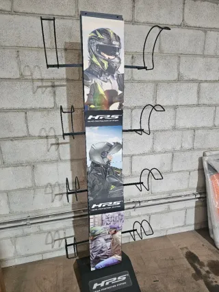 Soporte expositor para cascos de moto