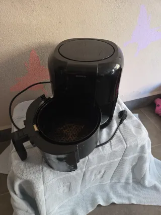 Freidora de aire negra