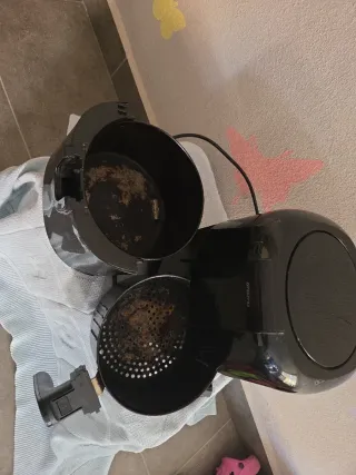 Freidora de aire negra