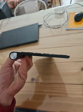 Teclado inalámbrico a pilas