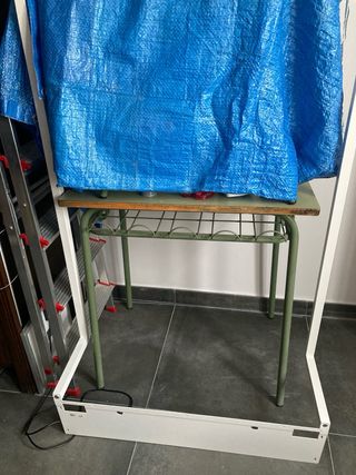 Perchero Ikea muy bien cuidado