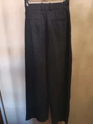 Pantalón ancho pinzas ZARA Talla XS