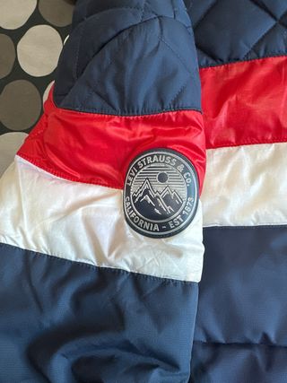 Chaqueta Levi's niño azul y roja