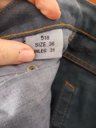 Pantalón vaquero gris hombre recto